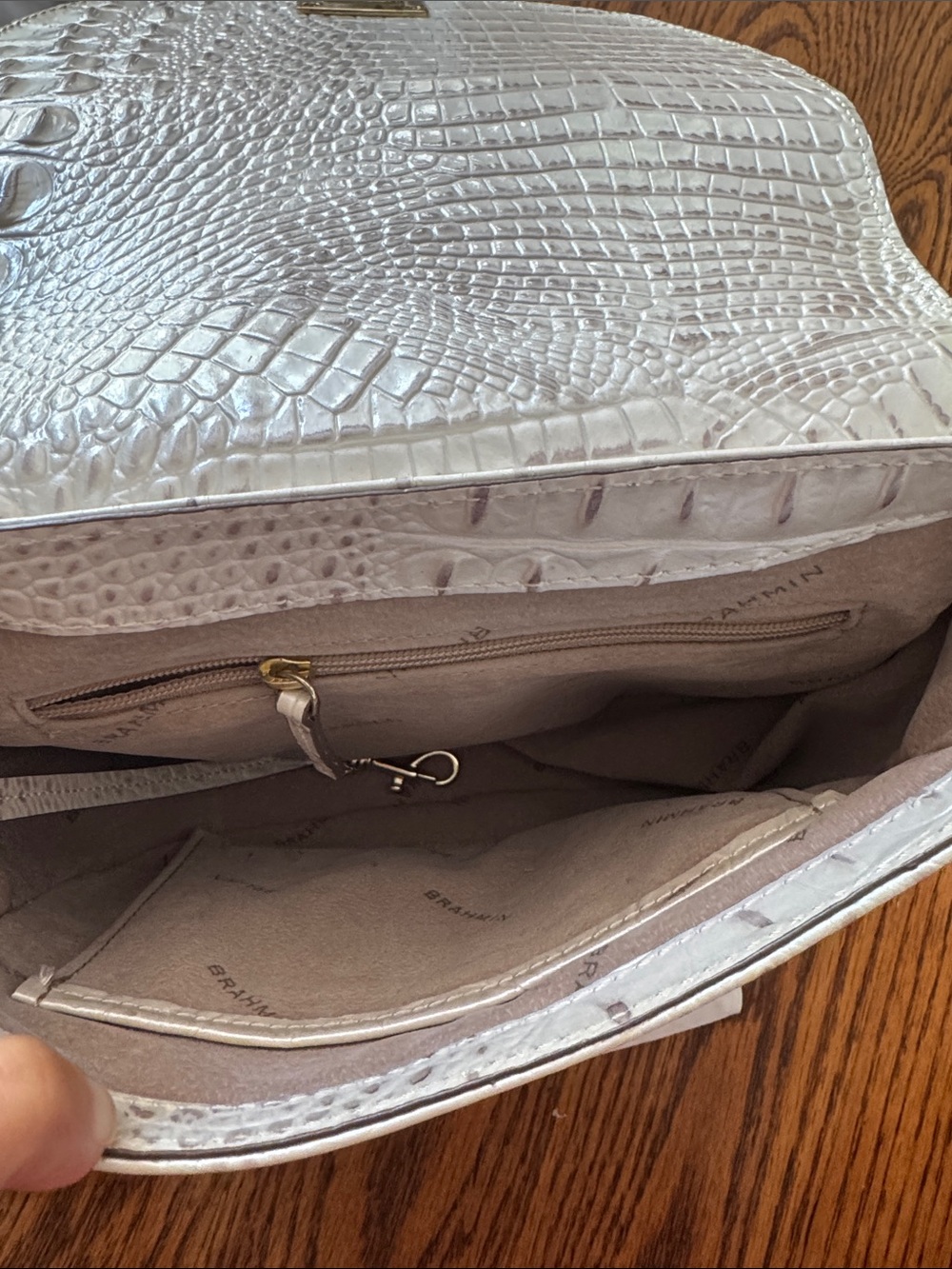 Brahmin white Croc-Embossed Leather Crossbody with Gold Hardware - Picture 3 of 3